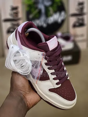 Nike Dunk Low Retro Prm"Valentine's Day" Sneaker