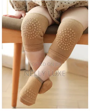 Anti Slip Knee Pad With Matching Socks