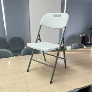 Space-Saving Foldable Chair – Perfect for Extra Seating