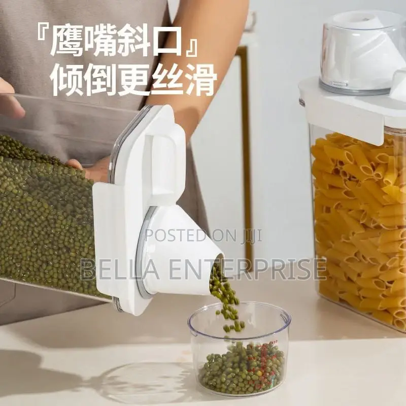 Storage Containers With Measuring Cup