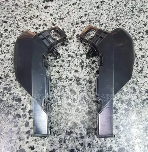 Front Bumper Slide Noah 2005