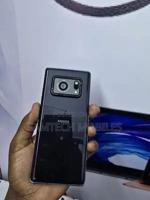 Sharp Aquos R6 128 GB Black