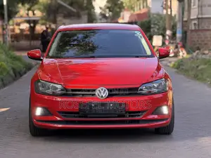 Volkswagen Polo 2018 Red