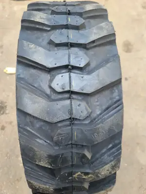 23.5-25 Roadhiker Tyres [Tractor Super Traction]