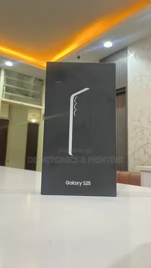 New Samsung Galaxy S25 128 GB Black