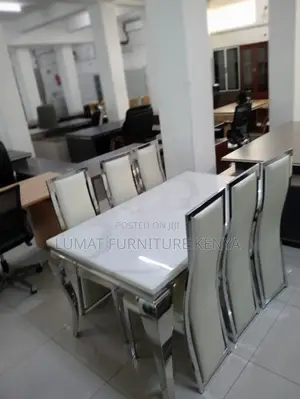 Royal Marble Dining Experience – 6 Seater
