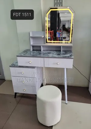 Make Up Stylish Dressing Table
