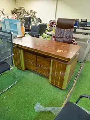 1.4m Manager Office Desk -- Executive