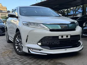 Toyota Harrier 2.0 Turbo 2019 White