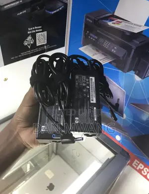 Hp 65w Blue Tip Adapter - Universal Charger