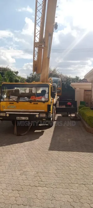 Crane for Lifting and Errands Are Accessible