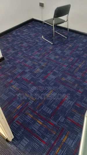 Quality Durable Office Tile Carpets Covering the Whole Floor