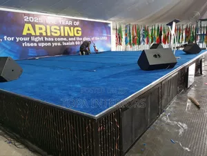 Luxurious Thick V.I.P Stage Carpets Covering the Whole Stage Floor