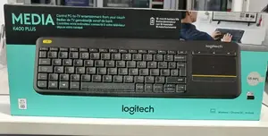 Logitech^Logitech -K400plus -Touchpad Keyboard -Black