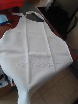 Apron (White)