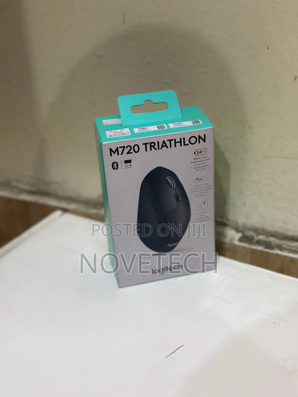 Logitech M720 Triathlon Multi-Device Wireless Bluetooth Mouse