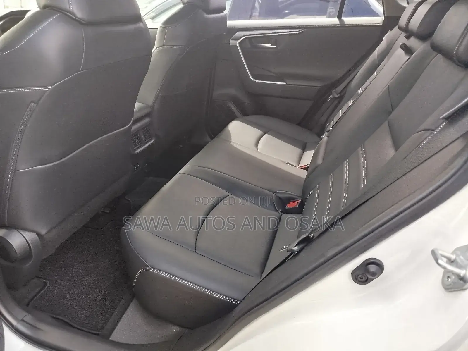 Toyota RAV4 2019 White