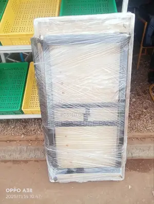 Foldable Restaurant Table