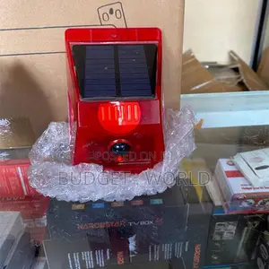 Wireless Outdoor Solar Alarm Led Light With Strobe Light Motion Sensor
