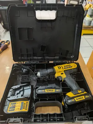 Dewalt Dcd771s2-B5 18v Cordless Drill