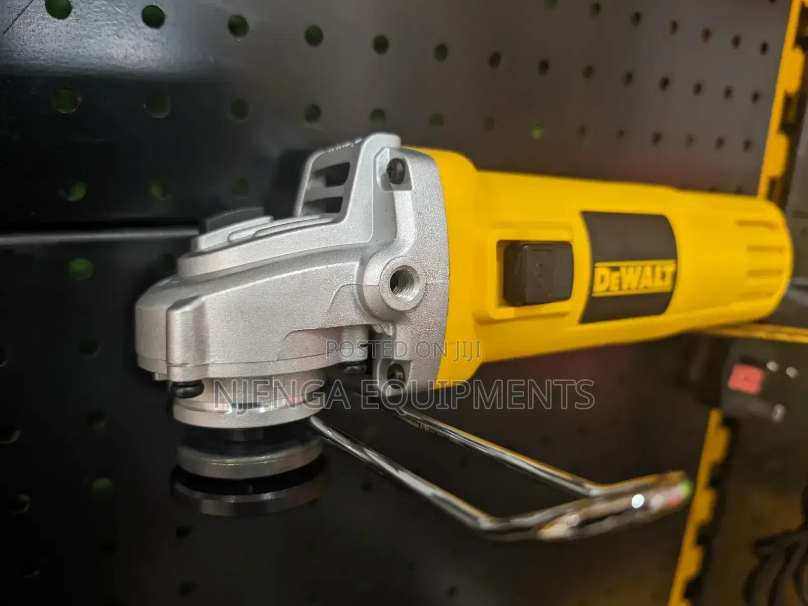 Dewalt Dwe4010t-B5 Angle Grinder