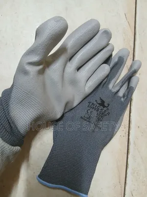 Smooth Service Grip Grip Gloves