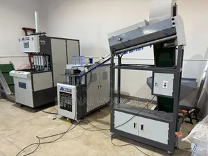 High-speed 4 Cavity Pet Blowing Machine 2000 Bottles Per Hour