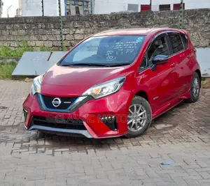 Nissan Note 1.2 Hybrid NISMO 2018 Red