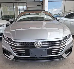 Volkswagen Arteon 2.0T SE R-Line w/19 AWD 4MOTION 2019 Silver