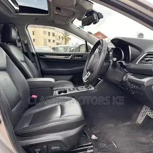 Subaru Outback 2.5i Limited AWD 2018 Gold