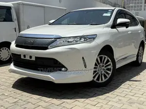 Toyota Harrier 2.0 4WD 2018 Pearl