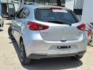 Mazda 2 2019 Silver