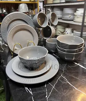 * Baum Wren 16-Piece Dinnerware Set in Grey / White