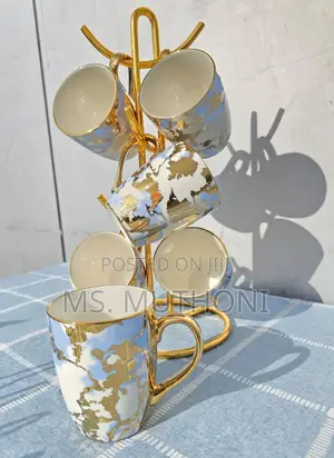 6 PCS Ceramic Mugs With a Gold and Coral Abstract Pattern