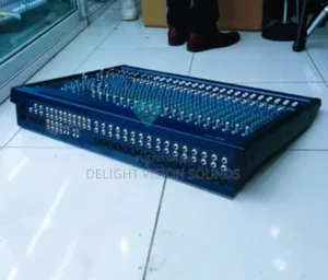 Mixer Yamaha Mg24 Channel