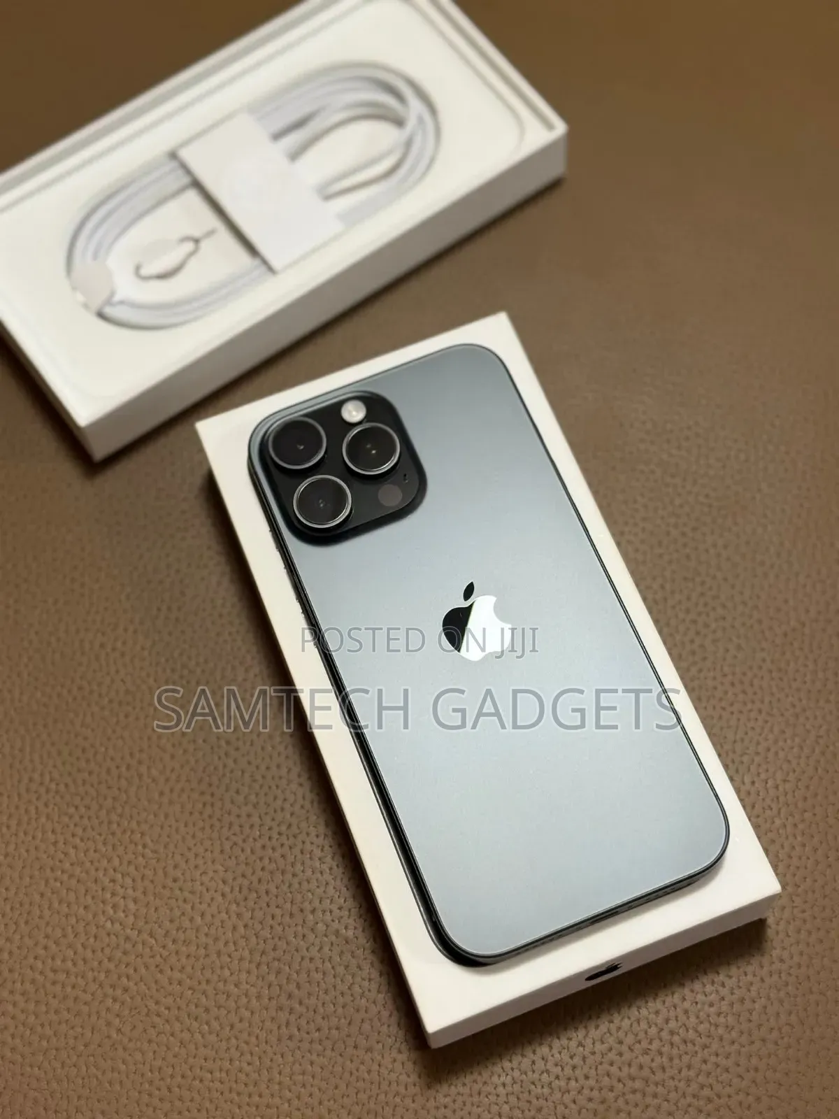 Apple iPhone 15 Pro Max 256 GB Silver