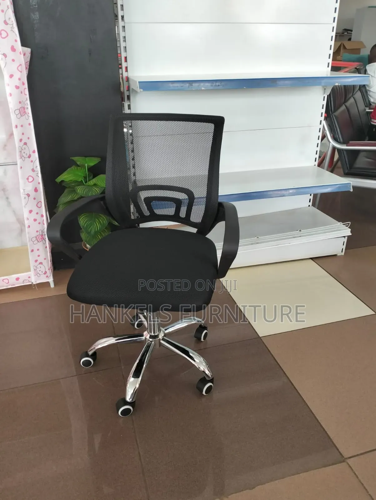 Professional Office Desk Chair Installation