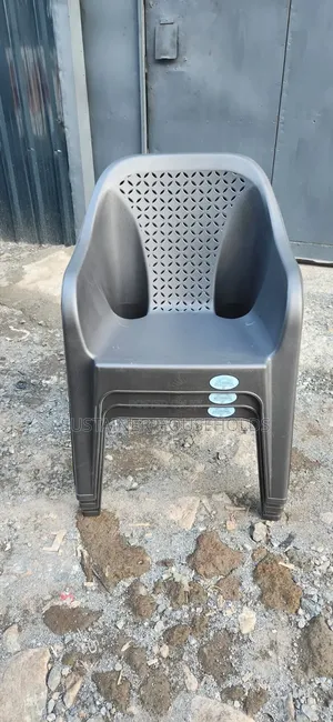 Dark Premium Plastic Chairs, Chairs for All Purposes