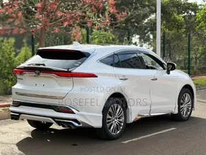 Toyota Harrier 2.0 2020 White