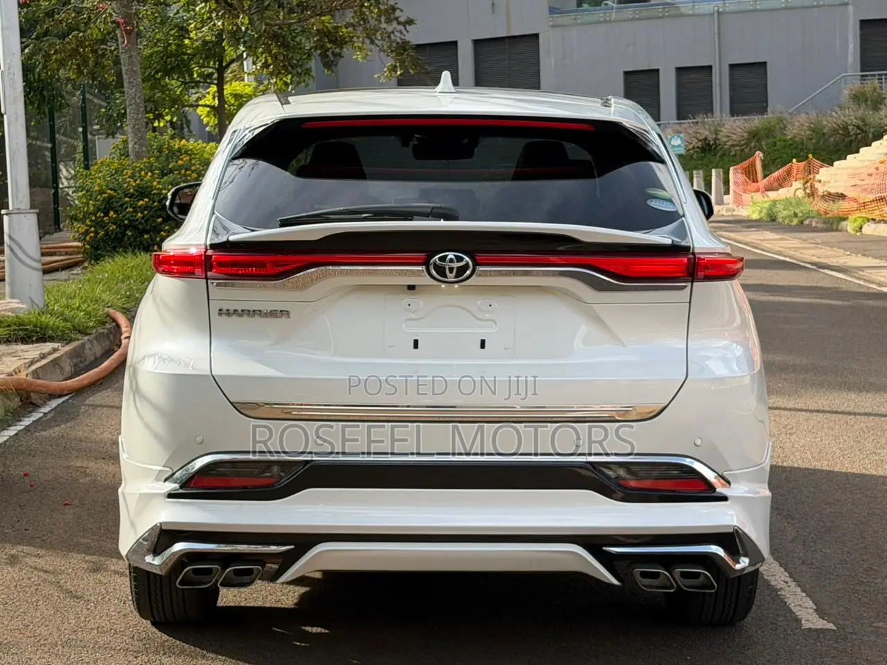 Toyota Harrier 2.0 2020 White