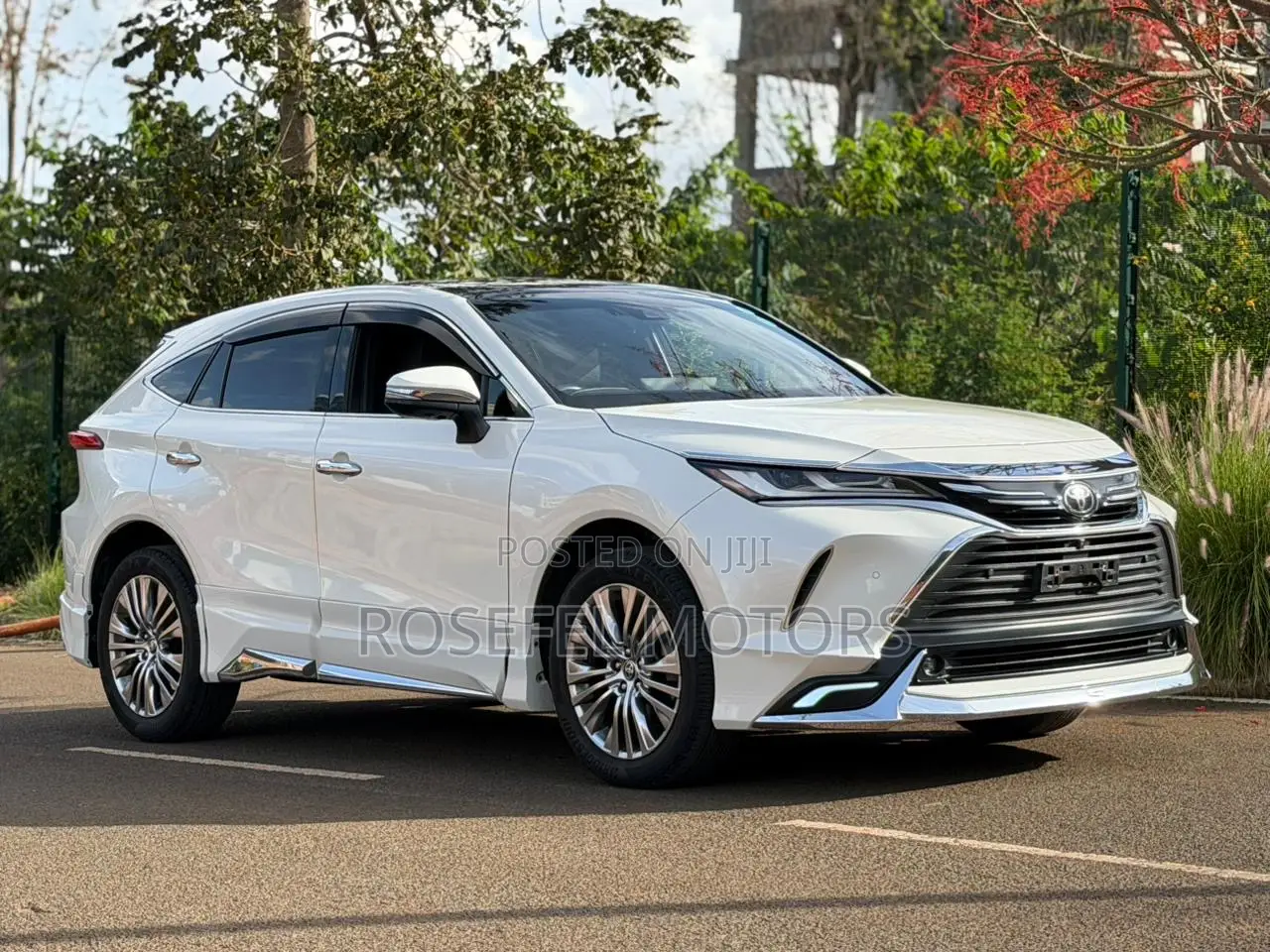 Toyota Harrier 2.0 2020 White