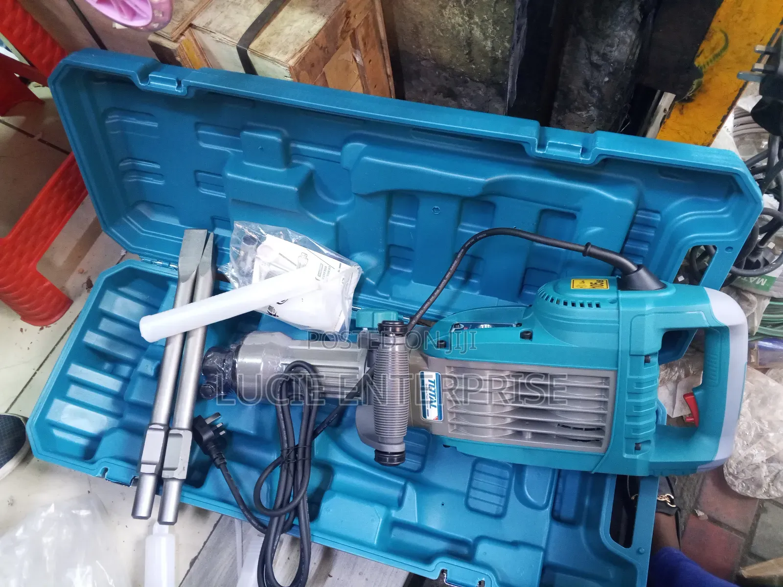 Total Demolition Hammer Drill 1700watts/ Total Demolisher