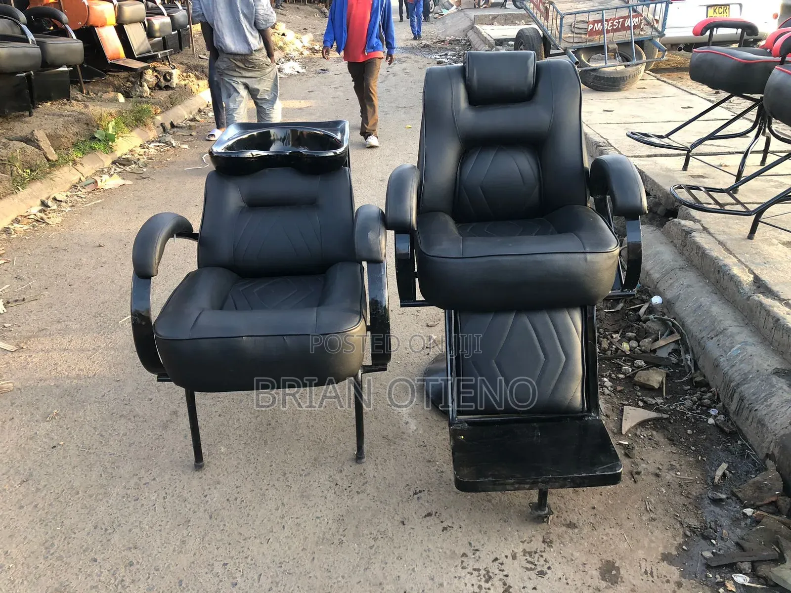 Simple/ Barber Chairs With Affordable Prices