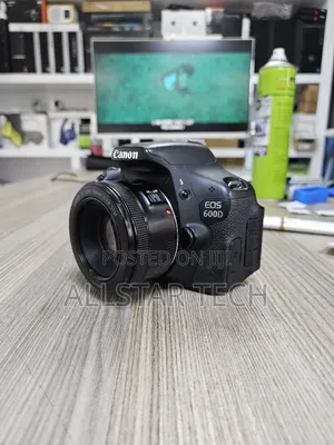 Canon Eos Rebel 600d +50mm STM