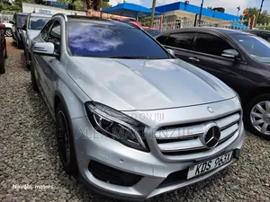 Mercedes-Benz GLA 250 2017 Silver