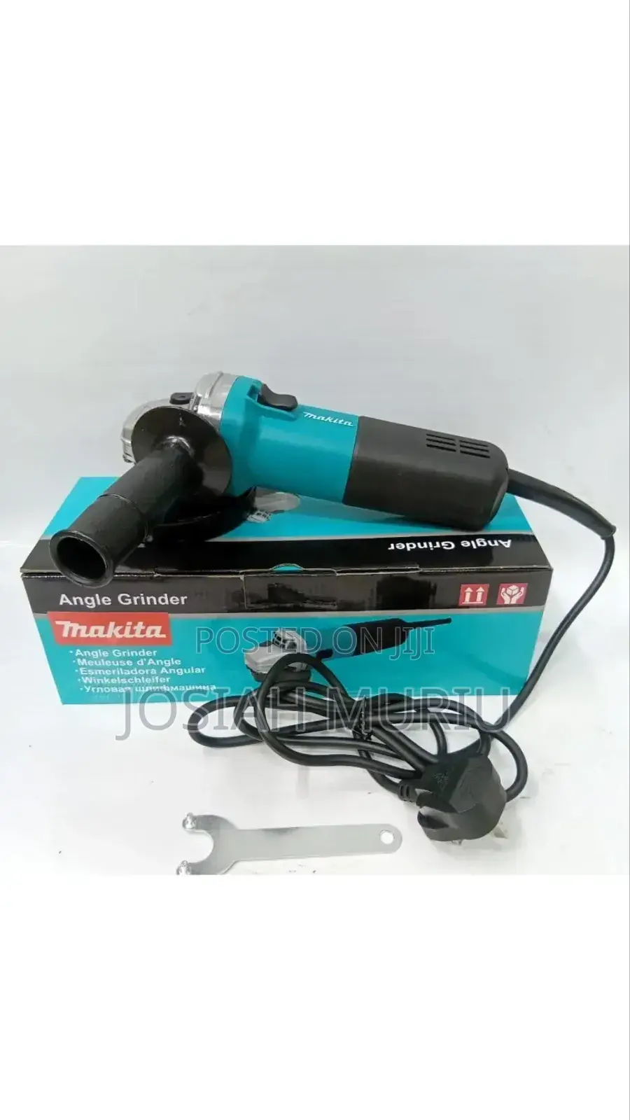 Makita 4.5′′ Heavy-Duty Angle Grinder for Cutting Grinding