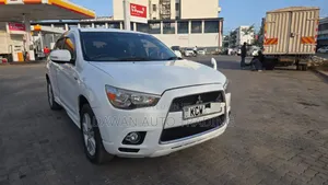Mitsubishi RVR 2013 White
