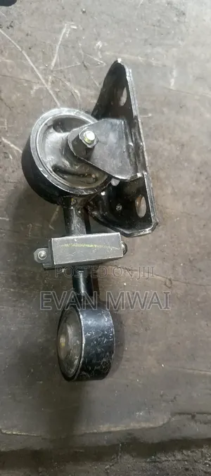 Toyota Harrier 240 Engine Mounting