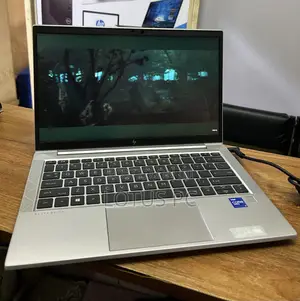 Laptop HP EliteBook 830 G8 16GB Intel Core I7 SSD 512GB