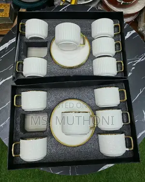 Cups / Saucers White Ceramic Coffee Cups With Gold Rims and Handles